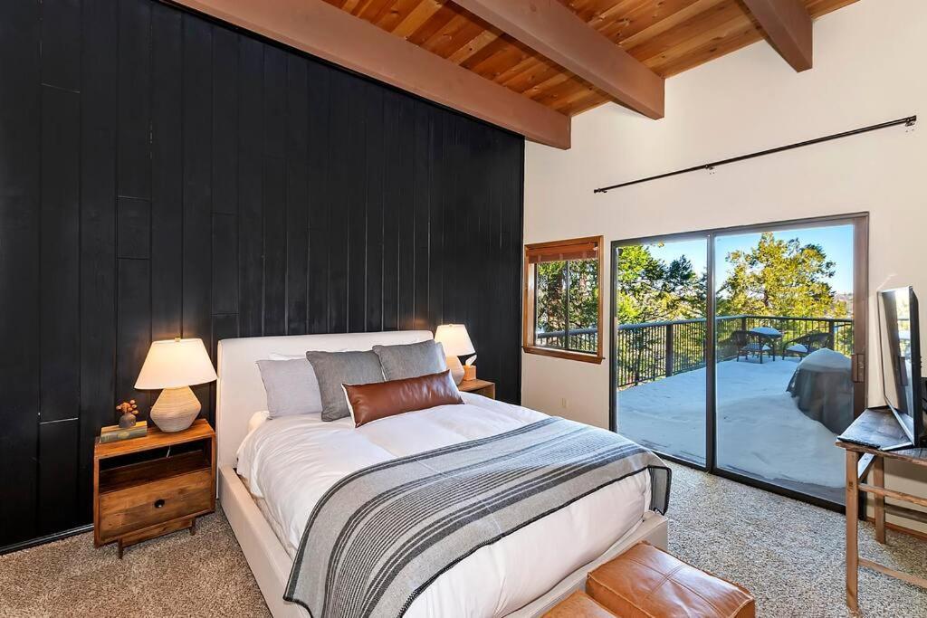 Stunning Lake View Game Room Spa Walk To Village Lake Arrowhead Esterno foto