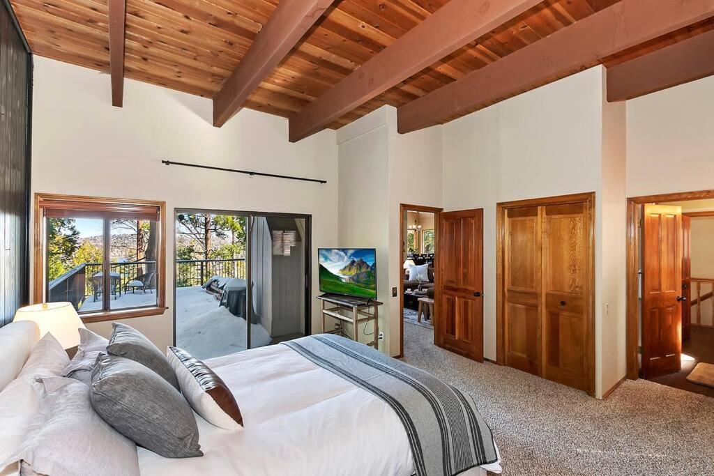 Stunning Lake View Game Room Spa Walk To Village Lake Arrowhead Esterno foto